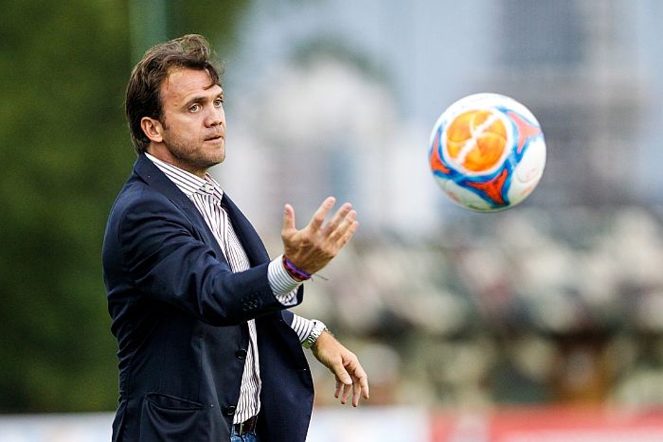 Petkovic tem encontrado dificuldades para dirigir o time sub-23 do Furacão | Bruno Covello / Gazeta do Povo