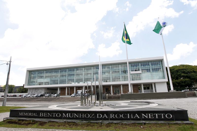 Palácio Iguaçu: embora tenham sido criadas mil gratificações, governo diz que haverá economia | Antônio More/ Gazeta do Povo