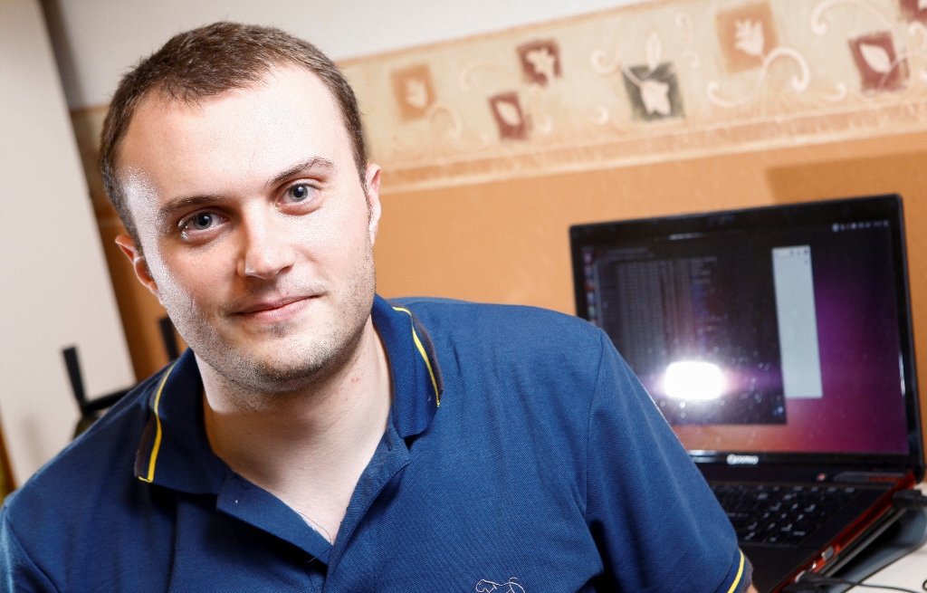 O engenheiro Felipe Rechia teve de ir a Porto Alegre para fazer exame de proficiência em inglês. | Hugo Harada / Gazeta do Povo