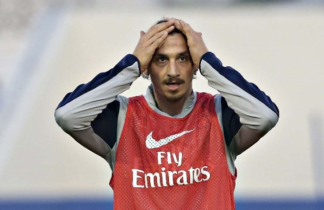 Amistoso com jeito de final da Liga: Hoje, às 12h40 (horário de Brasília), Paris Saint-Germain e Real Madrid se enfrentam em Doha, no Catar, com transmissão da ESPN Brasil. Os franceses terão força máxima, incluindo o sueco Ibrahimovic (foto) e o brasileiro Thiago Silva. Pela Liga dos Campeões, as duas equipes só podem se encontrar na decisão | Fadial-Assaad/ Reuters