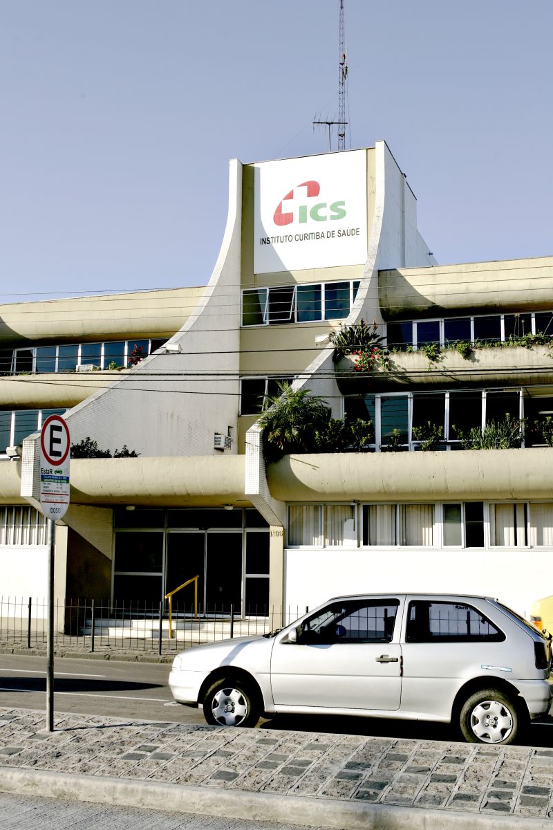 Sede do ICS: denúncias de irregularidades na contratação de serviços e no pagamento de horas extras a funcionários | Antonio More/ Gazeta do Povo