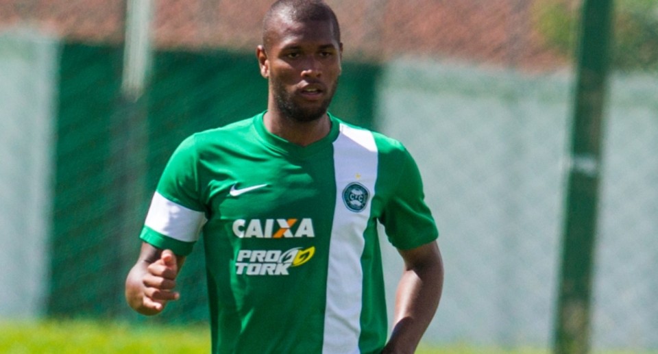 Bonfim não cansa de repetir o mantra do Paranaense: "Tem de jogar como se fosse uma Copa | Brunno Covello/ Gazeta do Povo