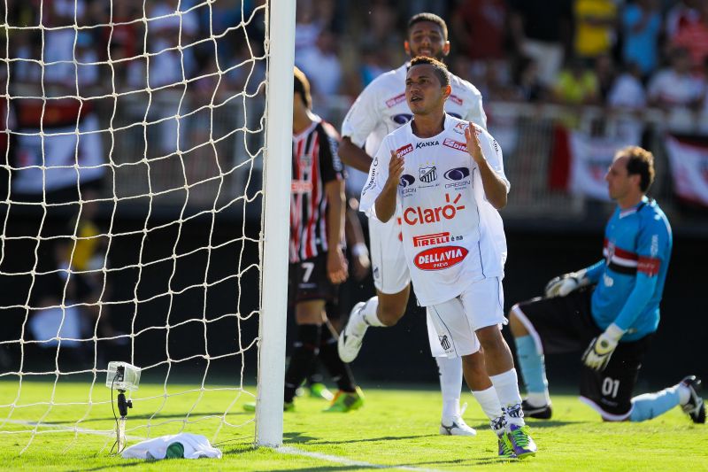 São Paulo jogou mal e estreou com derrota para o Bragantino por 2 a 0 neste domingo | André Montejano/Folhapress