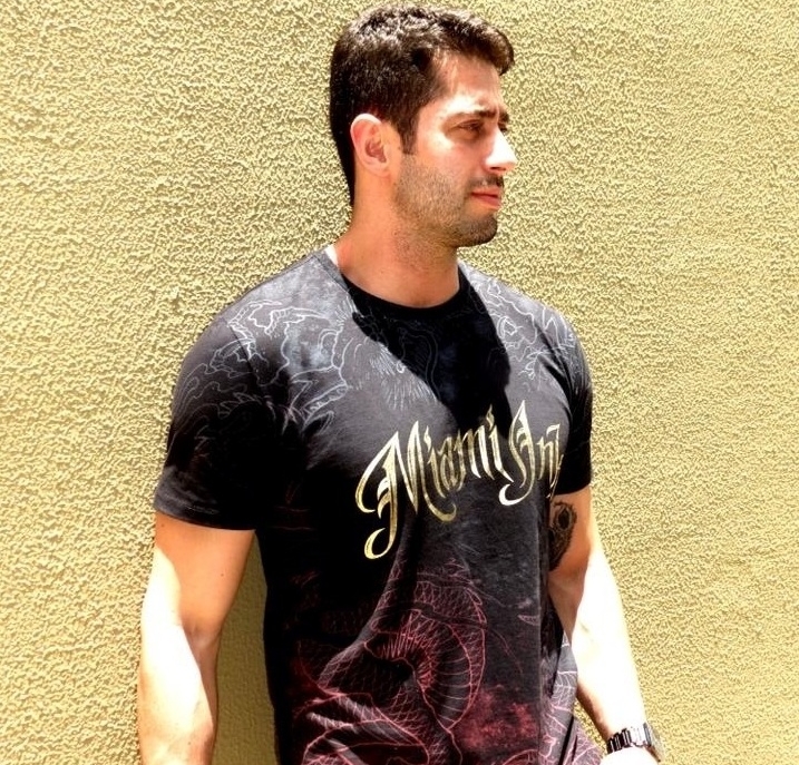 Marcelo Zagonel tem 26 anos e trabalha como administrador e modelo em Curitiba (PR) | Reprodução/Facebook