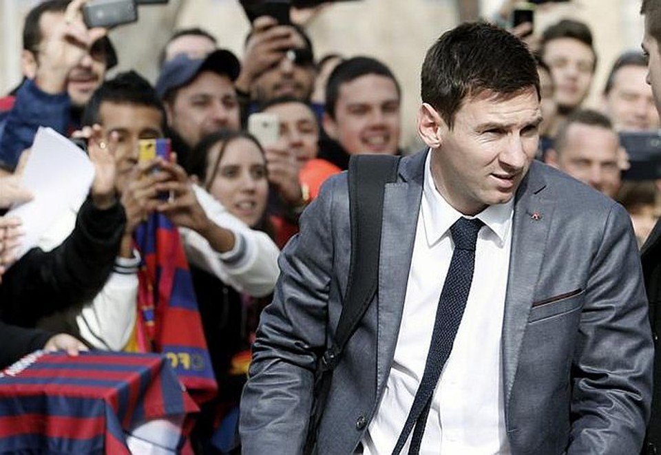 Assédio de fãs ao argentino Lionel Messi em Barcelona | Juan Carlos Cárdenas / EFE