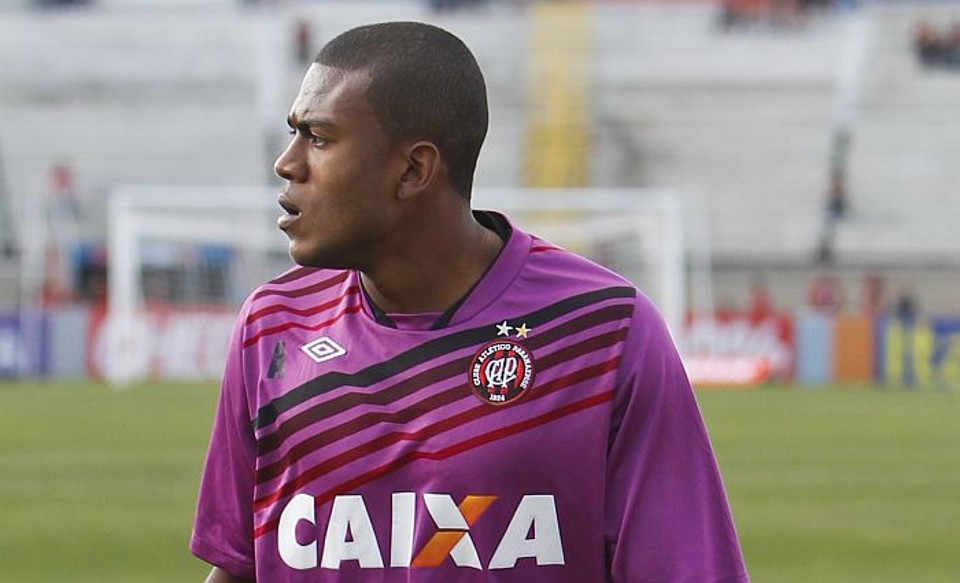 Marcelo admite que descartou propostas melhores para poder jogar a Libertadores pelo Atlético | Daniel Castellano / Gazeta do Povo