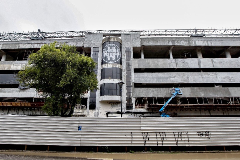 A Arena tem canalizado boa parte do dinheiro do Atlético | Daniel Castellano/ Gazeta do Povo