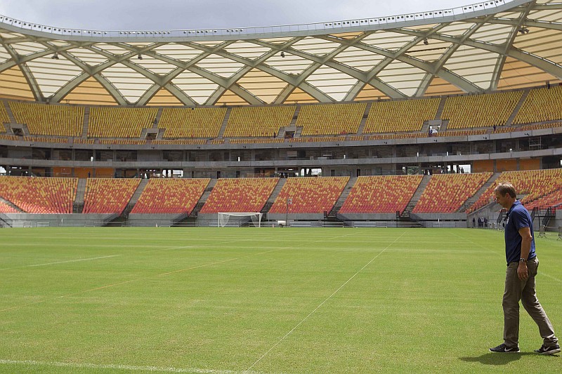 Klinsmann ficou apenas cinco minutos no gramado da Arena Amazônia | Bruno Kelly / Reuters