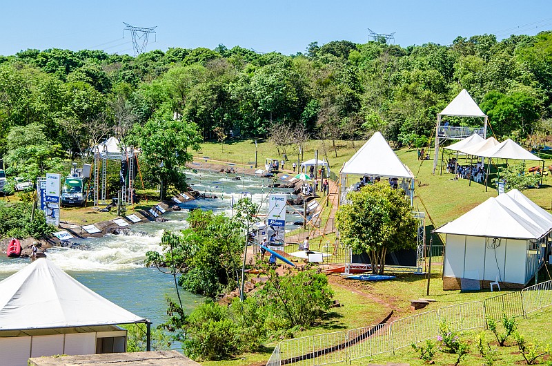 Canal da Piracema de itaipu é o principal local de treinos e competições da canoagem slalom do Brasil | Divulgação / Confederação Brasileira de Canoagem
