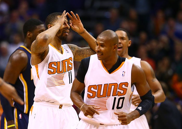 Leandrinho teve participação apagada na vitória do Phoenix Suns sobre o Indiana Pacers | Mark J. Rebilas / Reuters