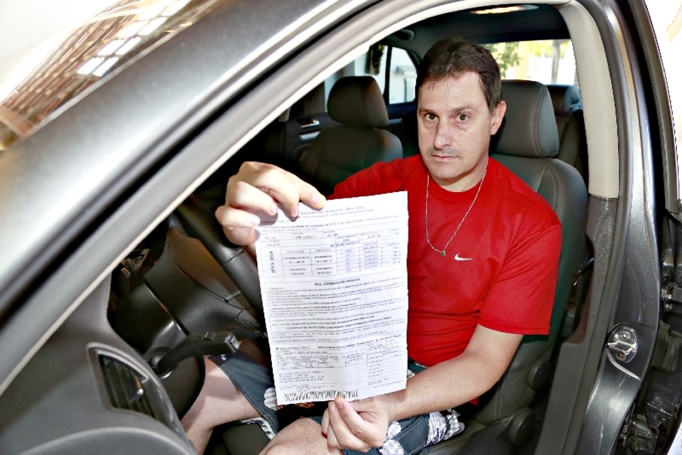 No boleto de IPVA, o carro de Vicente custava R$ 8 mil a mais | Henry Milleo/ Gazeta do Povo