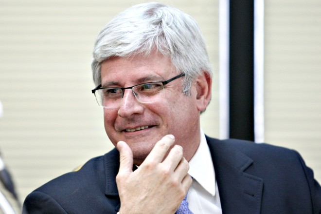 Janot: ação para cassar 13 deputados infiéis |