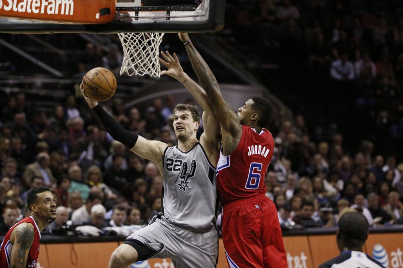 Splitter acertou oito dos 12 arremessos que fez no duelo contra o Clippers | USA Today Sports - Soobum Im