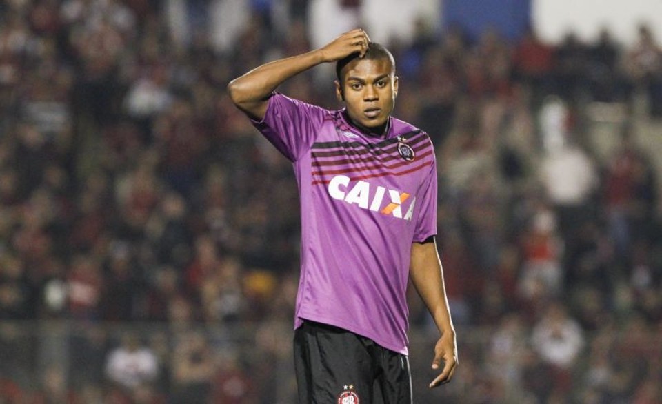 Principal destaque do Atlético no ano passado, Marcelo está garantido na pré-Libertadores | Daniel Castellano / Gazeta do Povo