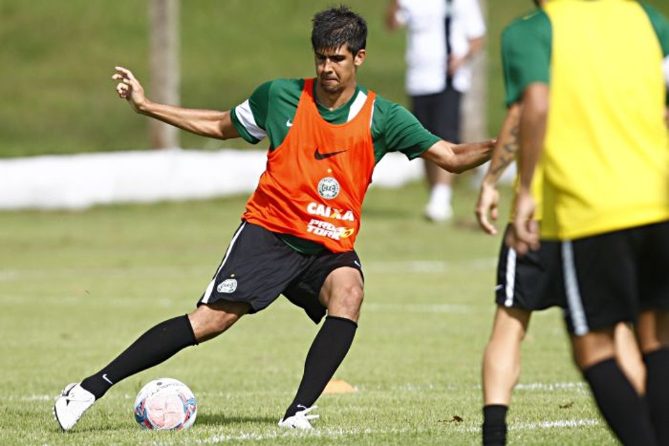 Leandro Almeida segue a pré-temporada normalmente no Coritiba | Felipe Rosa / Gazeta do Povo