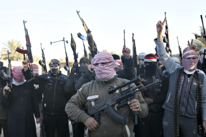 Militantes resistem na cidade iraquiana de Faluja, ocupada no final de semana por grupo ligado à Al-Qaeda | Stringer/Reuters