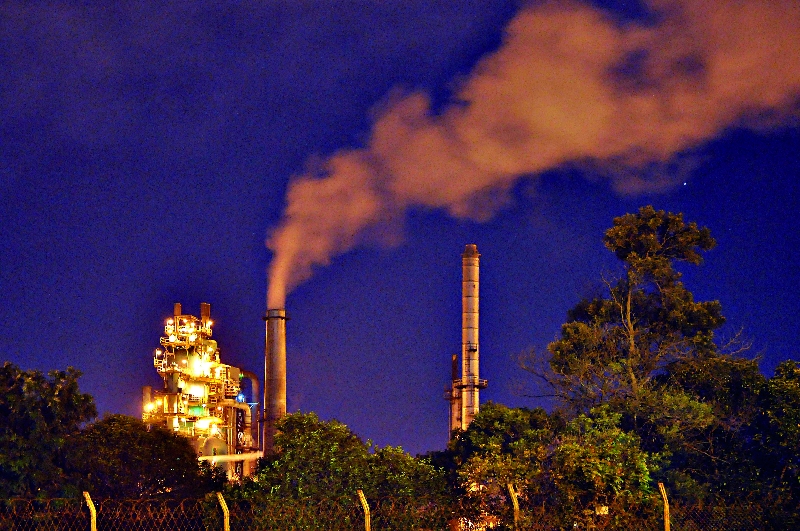 Em 2011, a ANP multou a Repar por produzir mais que o permitido. Em 2013, a unidade bateu recorde de refino | Felipe Rosa/ Gazeta do Povo