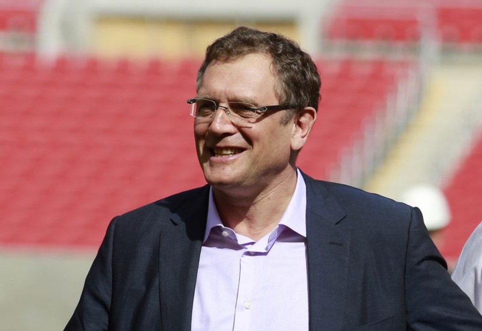 Jérôme Valcke na visita ao Beira-Rio na manhã desta terça-feira | Edison Vara / Reuters