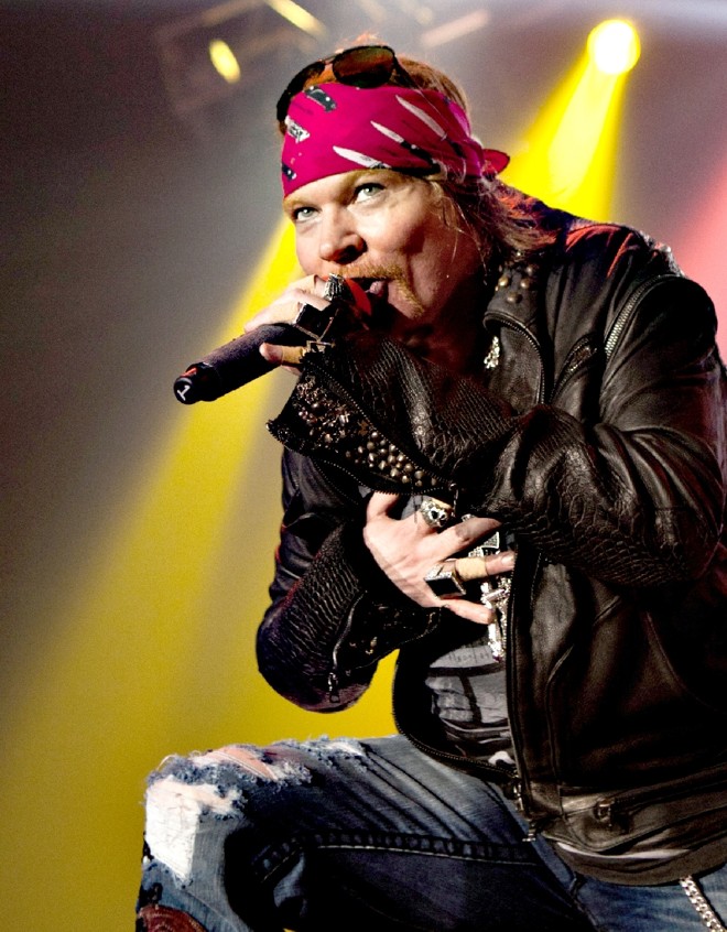 Guns´n´roses: O ícone do hard rock volta ao Brasil pela primeira vez desde o Rock In Rio de 2011. Estádio Durival de Britto: R. Engenheiros Rebouças, 1.100. Quando: 30 de março, domingo, às 21 horas. Ingressos: de R$ R$ 176 (meia-entrada) a R$ 660 (inteira), de acordo com o setor (as arquibancadas estão esgotadas). Assinantes da Gazeta do Povo têm 50% de desconto na compra de um bilhete por titular. Informações: 4062-1214 eblueticket.com.br. Classificação indicativa: 18 anos | 