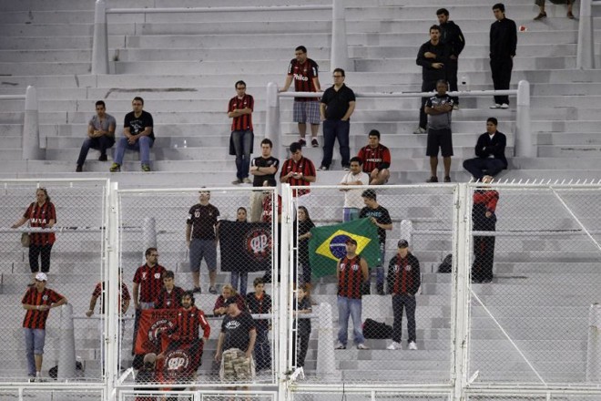 Torcida rubro-negra no Estádio José Amalfitani |