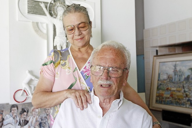 Walton e a esposa Nair, a maior admiradora do artista |