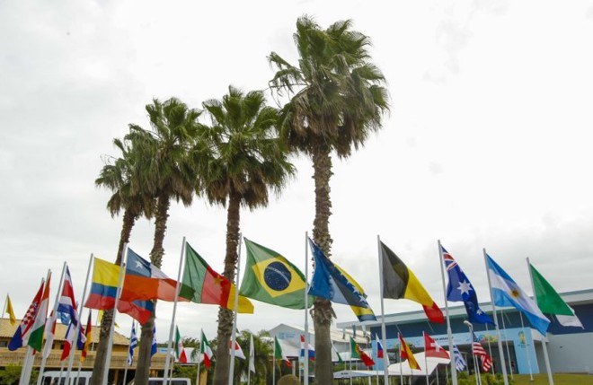Bandeiras dos países participantes do Congresso Técnico da Copa do Mundo em resort de Florianópolis |