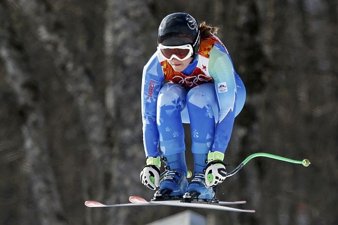 Eslovena Tina Maze na prova de salto de esqui |