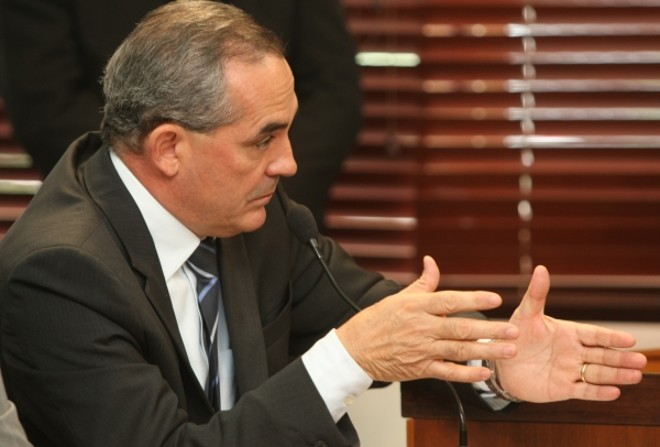 Nereu Moura, novo líder do PMDB |