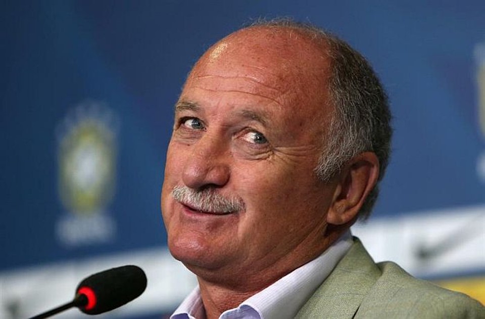 Felipão convocou 16 jogadores que atuam no exterior para o amistoso com a África do Sul | Marcelo Sayão / EFE
