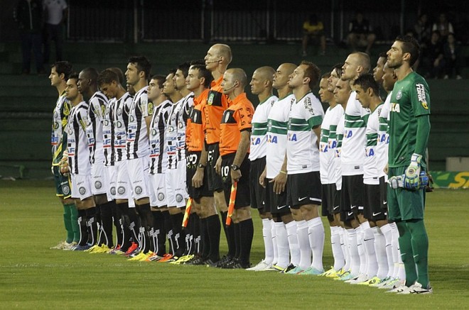 Coritiba e Operário se enfrentam no Couto Pereira |
