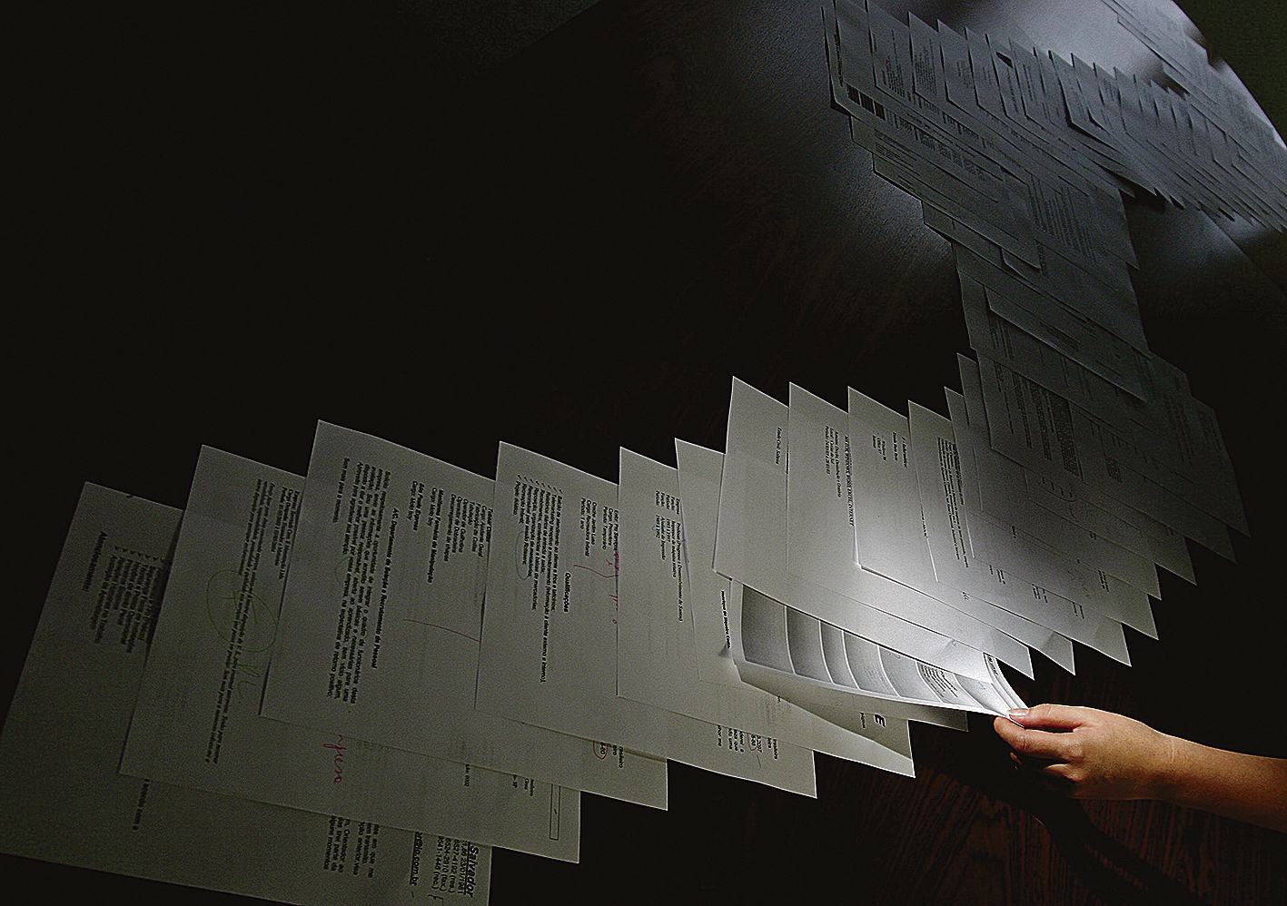 Uma boa carta de apresentação ajuda o currículo a se destacar na multidão | Renato Stocker/Folhapress