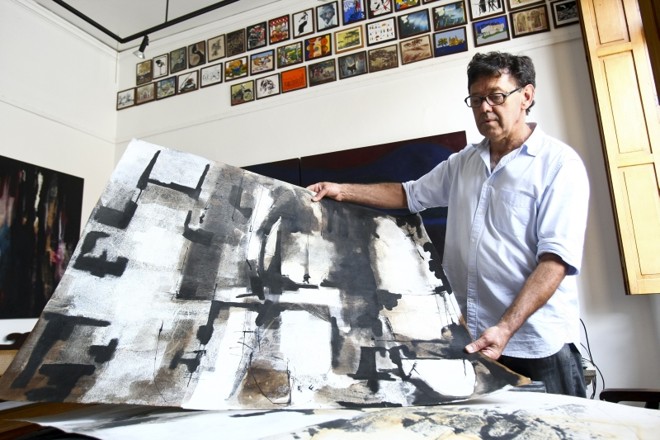 O artista mostra trabalhos ainda fora das paredes da galeria: