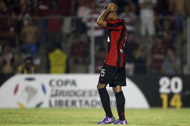 Na disputa, Deivid desperdiçou sua cobrança |