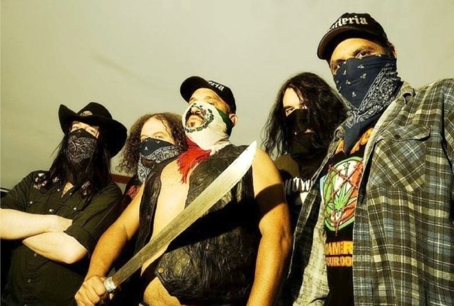 Brujeria: O supergrupo de grindcore faz seu primeiro show em Curitiba. Music Hall: R. Eng. Rebouças, 1.645. Quando: 6 de março, quinta-feira, às 21h30. Ingressos: R$ 174 e R$ 90 (meia-entrada). Valores sujeitos a alterações sem aviso prévio. Informações: (41) 3315-0808 (Disk Ingressos). Classificação indicativa: 16 anos | 