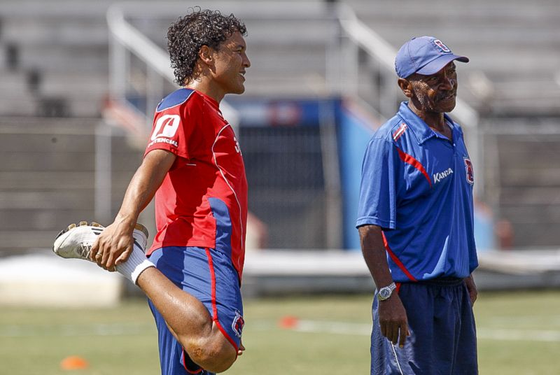 Alex Alves preferiu não comentar a transferência para o Goiás | Antonio More / Gazeta do Povo