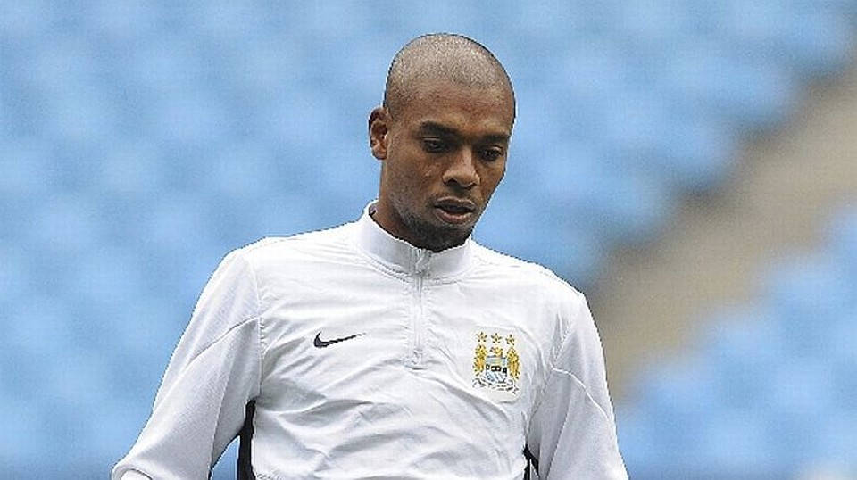 Fernandinho foi convocado pela primeira vez por Felipão | EFE
