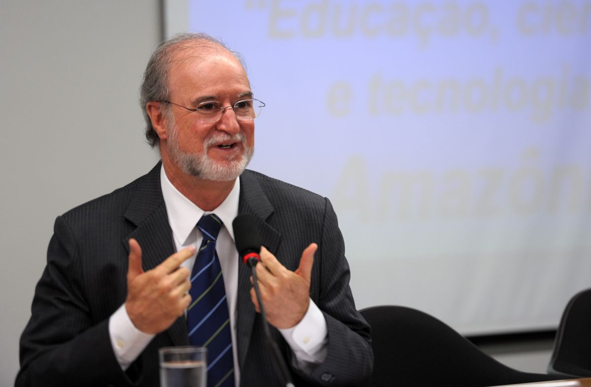 PSDB não soube informar o nome do suplente de Azeredo, já que a lista segue uma ordem por coligação | Beto Oliveira/Agência Câmara de Notícias