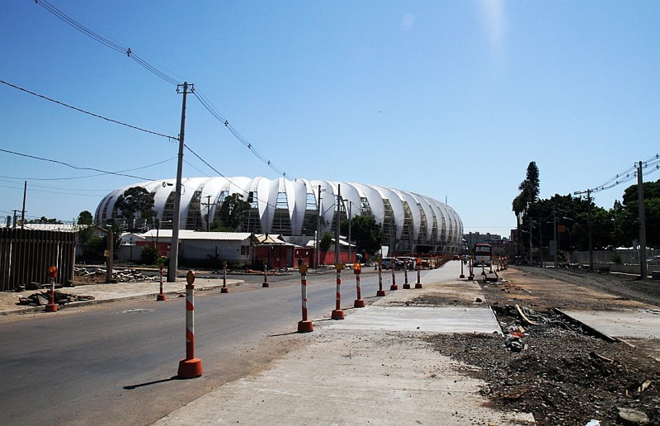 Entorno do Beira-Rio precisa de obras de estruturas temporárias, motivo do impasse entre Inter e governo | Divulgação / Copa2014.gov.br
