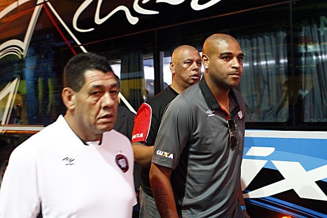 Equipe está em Buenos Aires na preparação para o duelo de terça-feira, contra o Vélez, no José Amalfitani | 