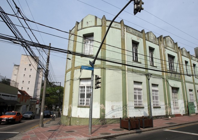 Antigo quartel do Exército só deverá ganhar cara de cinema no ano que vem |