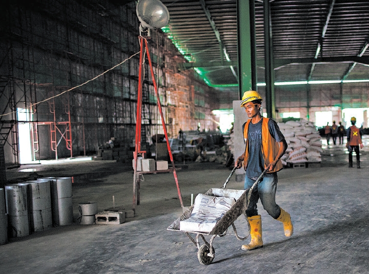 Fábrica da Cargill na Indonésia; exportações do país caíram, mas demanda interna continua firme | Andri Tambunan /The New York Times