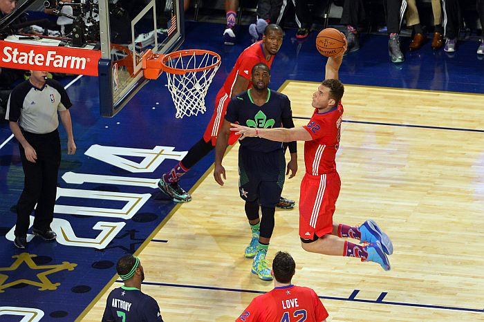 Blake Griffin, do Los Angeles Clippers, mostrou todo o seu repertório de enterradas, mas a Conferência Oeste perdeu para a Leste no Jogo das Estrelas | Bob Donnan / Reuters