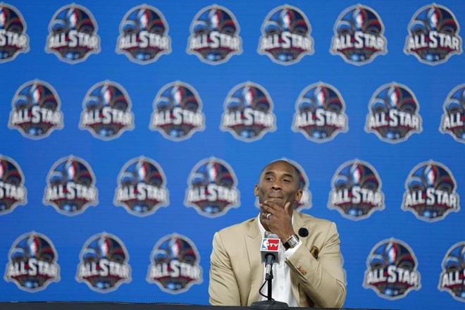 Kobe Bryant, do Los Angeles Lakers, que não participou da edição do All-Star Game de 2014, assistiu à partida da arquibancada |