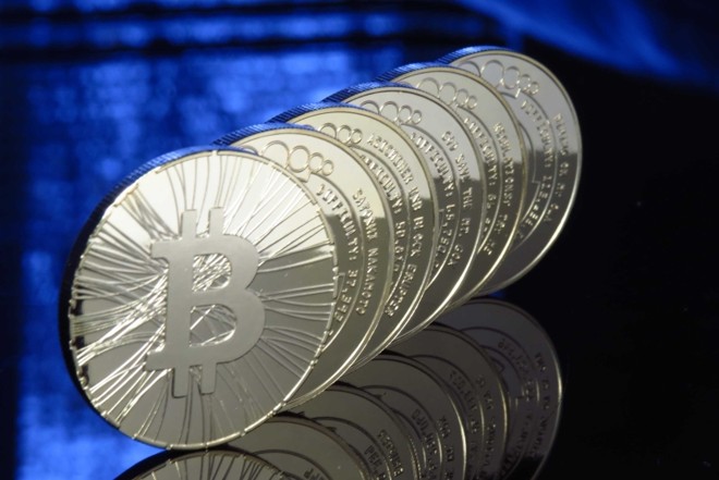 Bitcoin só existe no mundo virtual, mas tem gente disposta a pagar mais de US$ 1 mil por ela | Divulgação