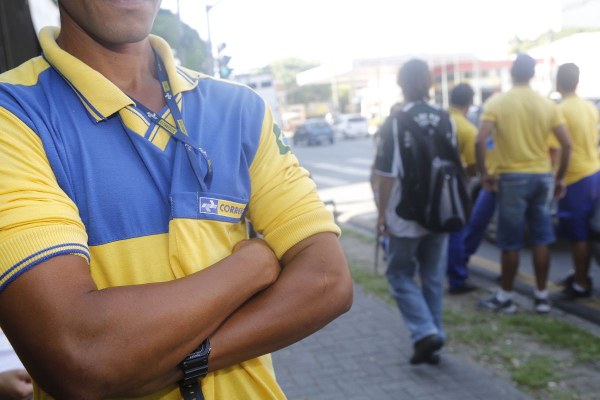 Funcionários dos Correios estão em greve desde o fim de janeiro | Aliocha Maurício/Agência de Notícias Gazeta do Povo