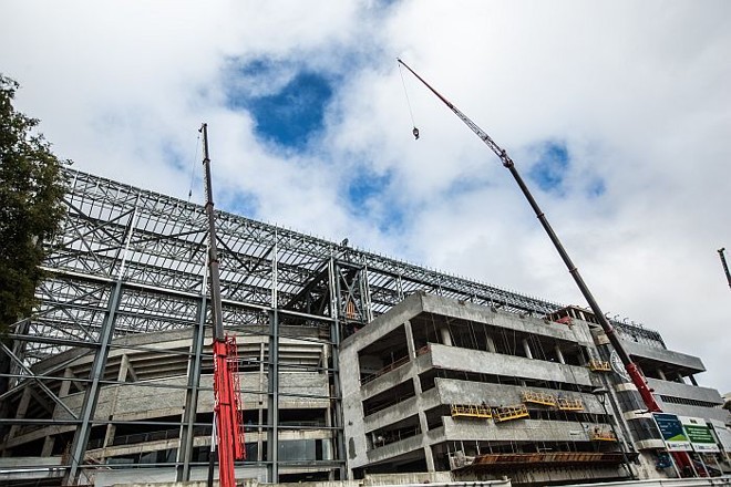 Fachada da Arena da Baixada nesta sexta-feira, dia da inspeção decisiva da Fifa | 
