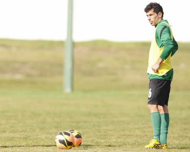 Lateral-esquerdo Eltinho saiu do Coritiba e foi para o Avaí | Hugo Harada/ Gazeta do Povo