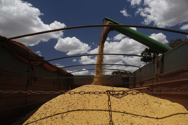 Carga em composição. | 