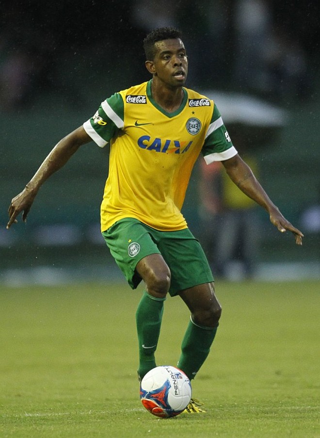 Moacir estreou pelo Coxa |