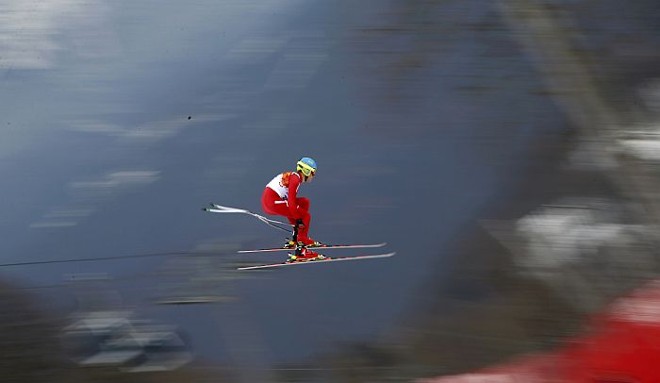 Dinamarquês Christoffer Faarup na prova de esqui downhill |
